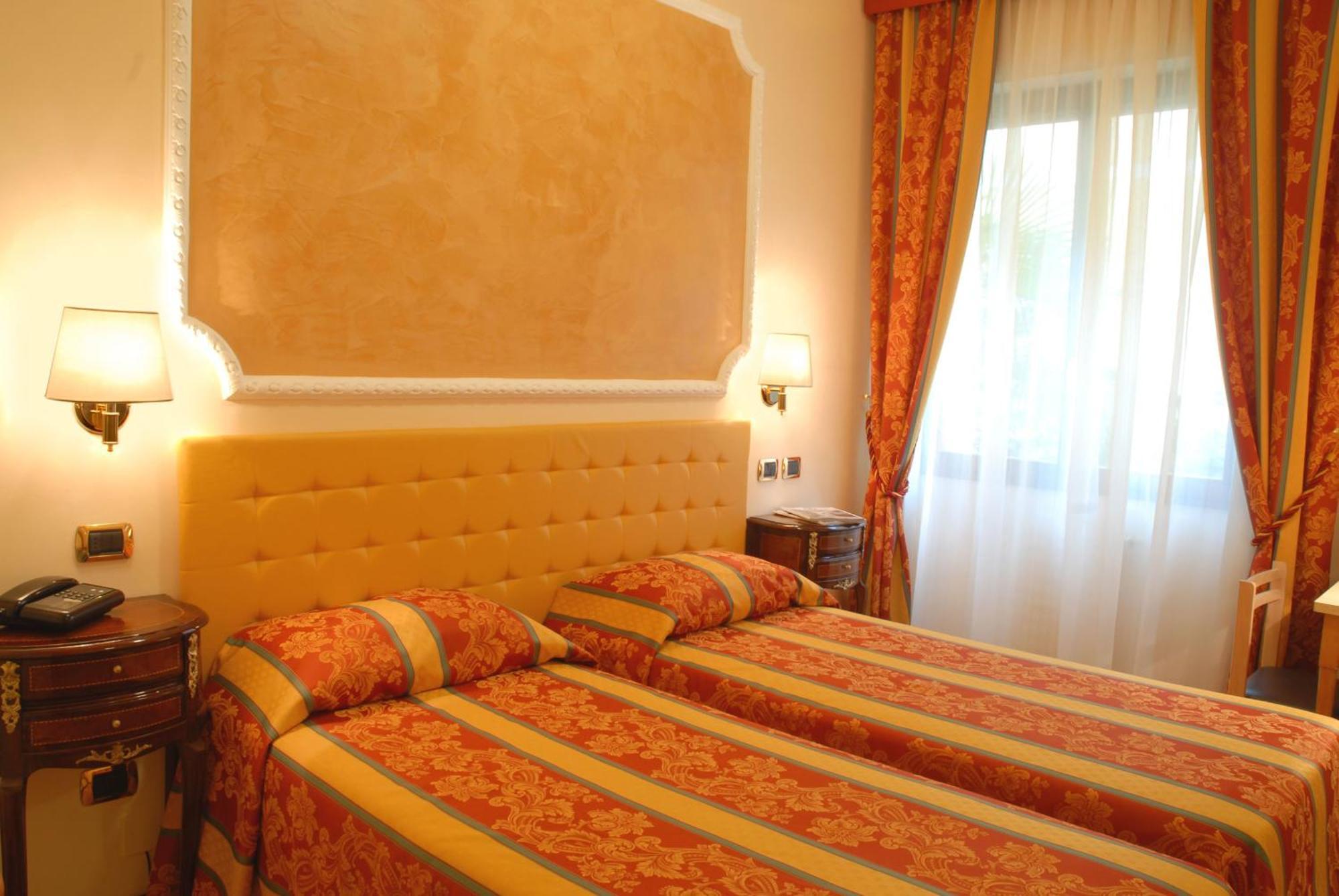 Hotel Mondial Rapallo Zewnętrze zdjęcie