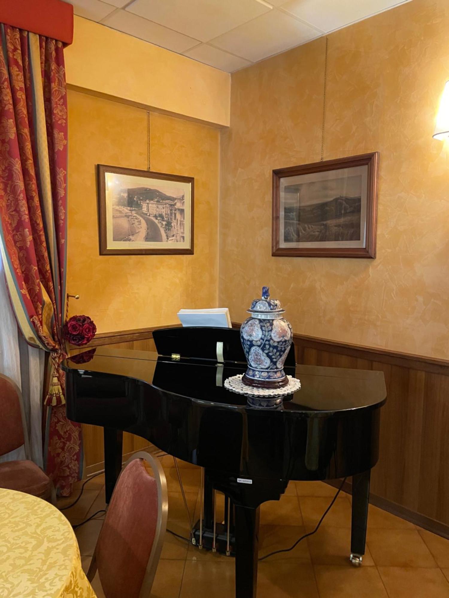 Hotel Mondial Rapallo Zewnętrze zdjęcie